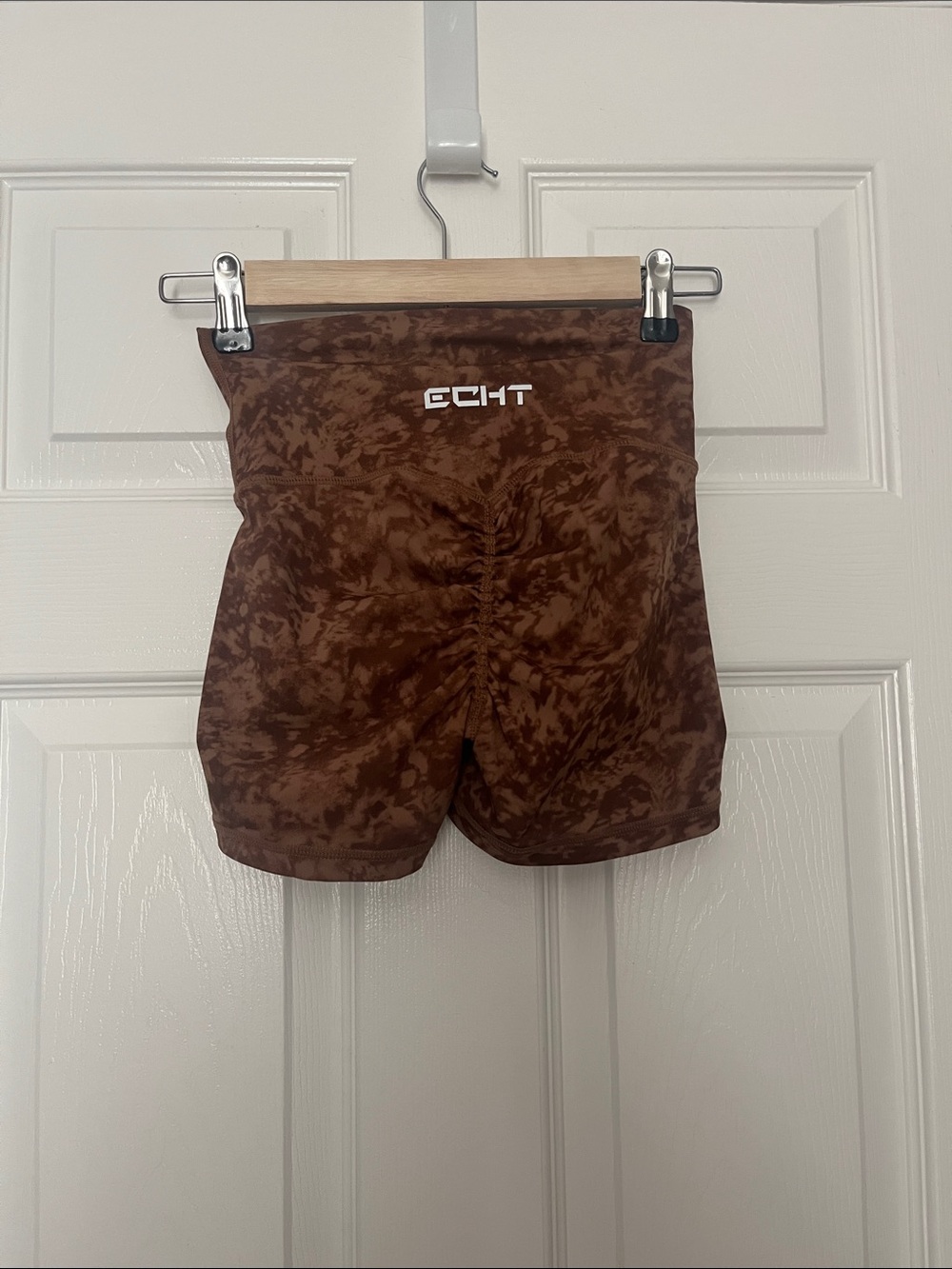 ECHT Brown Tie-Dye Scrunch Back High-Waist Shorts